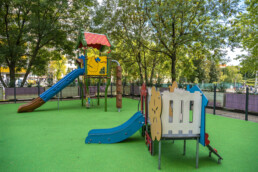 Le 6 juin 2025, une nouvelle aire de jeux a été inaugurée sur la dalle du quartier Salvador Allende. Dotée de nouvelles structures ludiques, d’une surface augmentée, d’un revêtement entièrement refait, elle permet aux enfants du quartier de se retrouver pour jouer ensemble. Des bancs ont été installés à proximité.